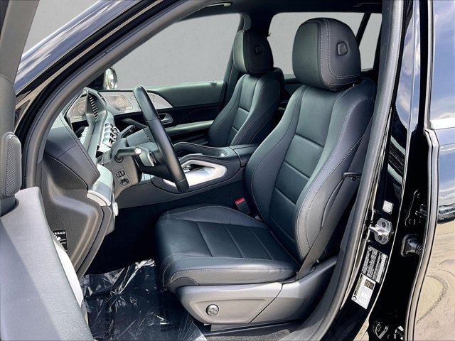 Used 2025 Mercedes-Benz GLS 450 4MATIC image 26