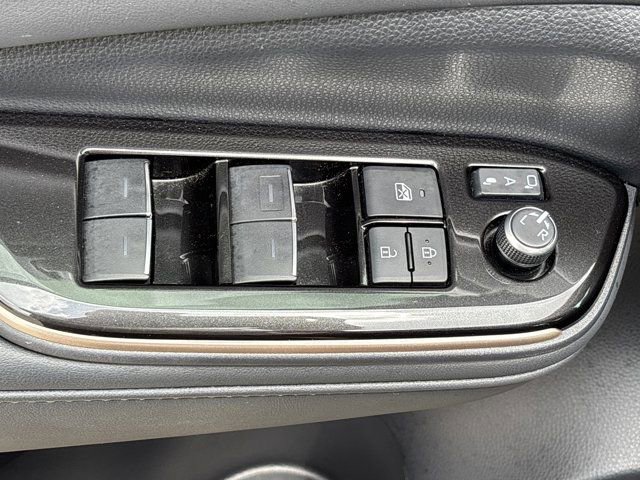 Used 2024 Toyota Crown Platinum AWD/4WD image 21