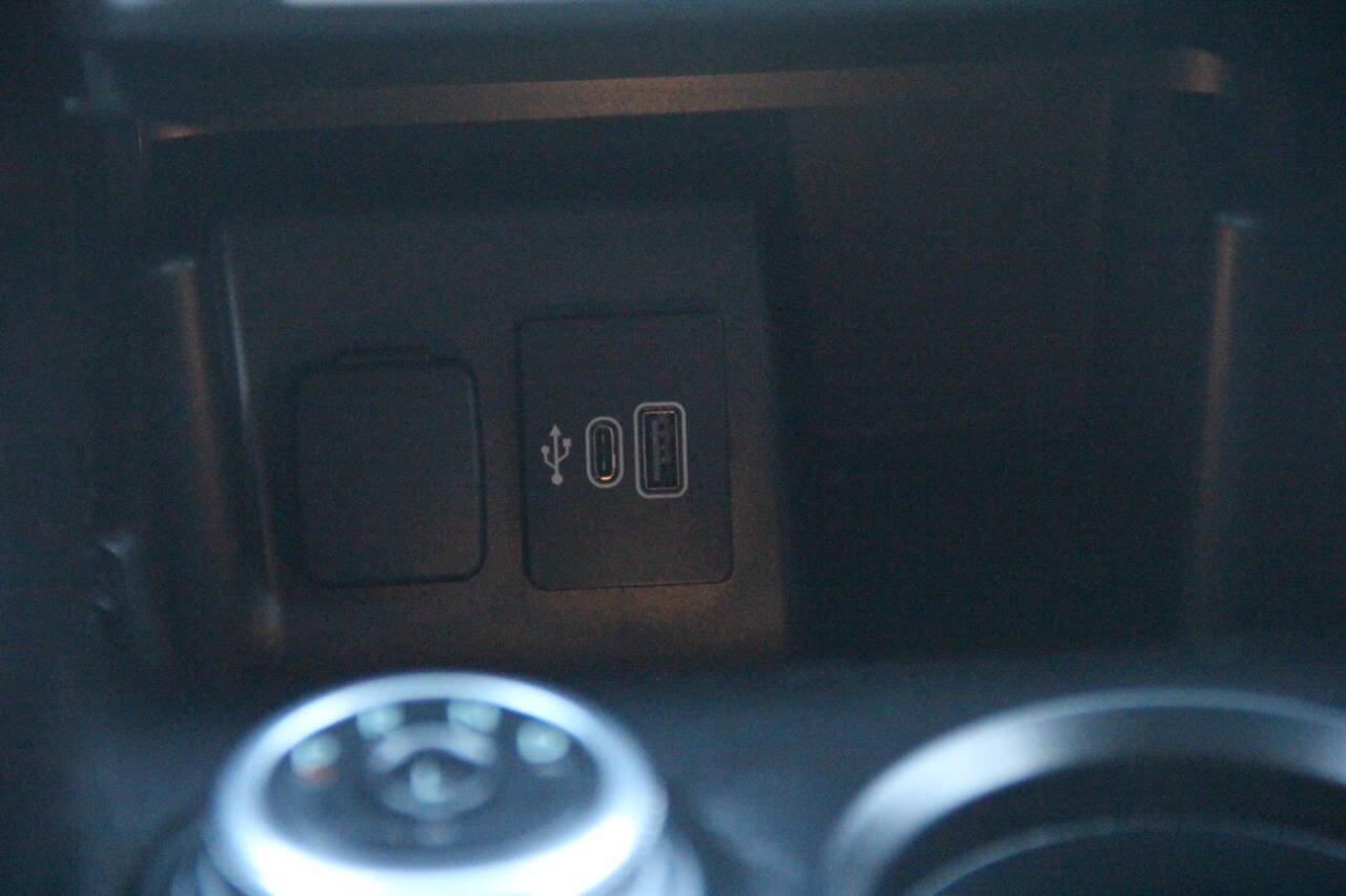 Certified 2025 Ford Explorer ST-Line image 20