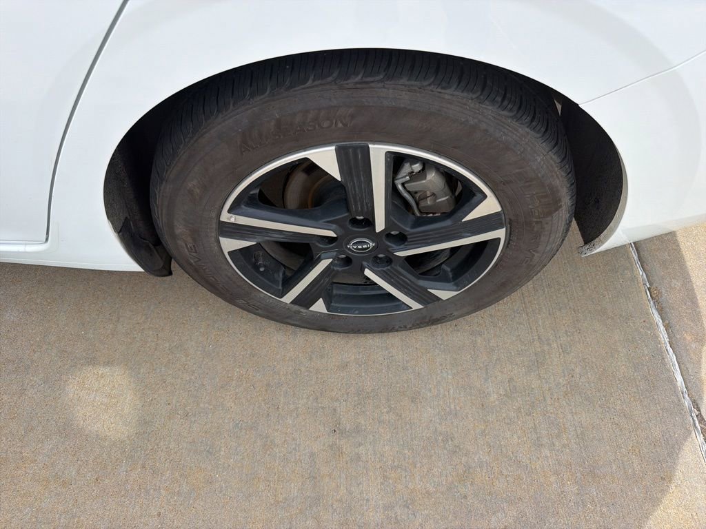 Used 2024 Nissan Sentra SV FWD image 9