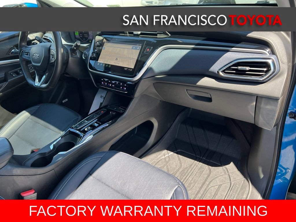 Used 2022 Chevrolet Bolt EUV Premier w/ Sun & Sound Package FWD image 22