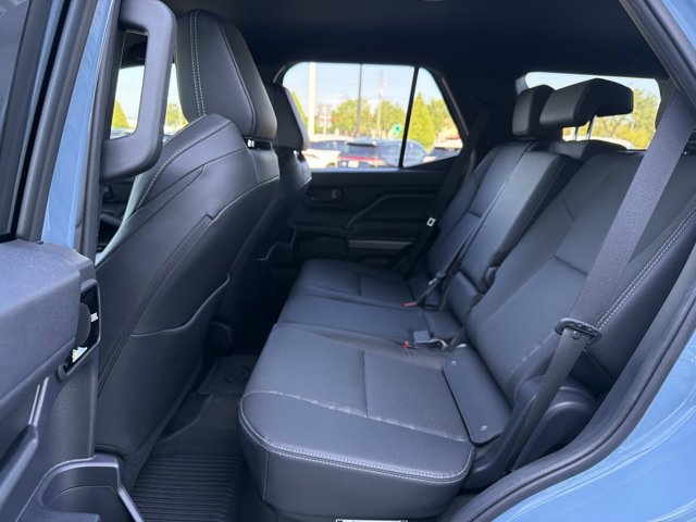 Used 2025 Toyota 4Runner TRD Sport Premium AWD/4WD image 18