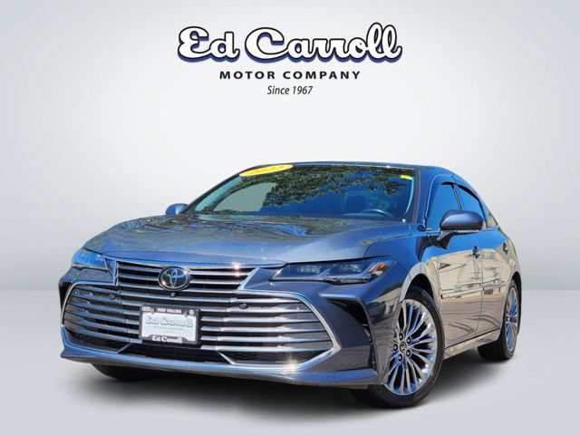 Used 2022 Toyota Avalon Limited w/ Advanced Safety Package FWD image 2