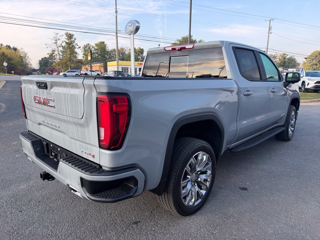 Used 2024 GMC Sierra 1500 AT4 w/ Technology Package AWD/4WD image 6