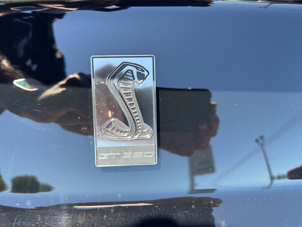 Used 2017 Ford Mustang Shelby GT350 RWD image 9