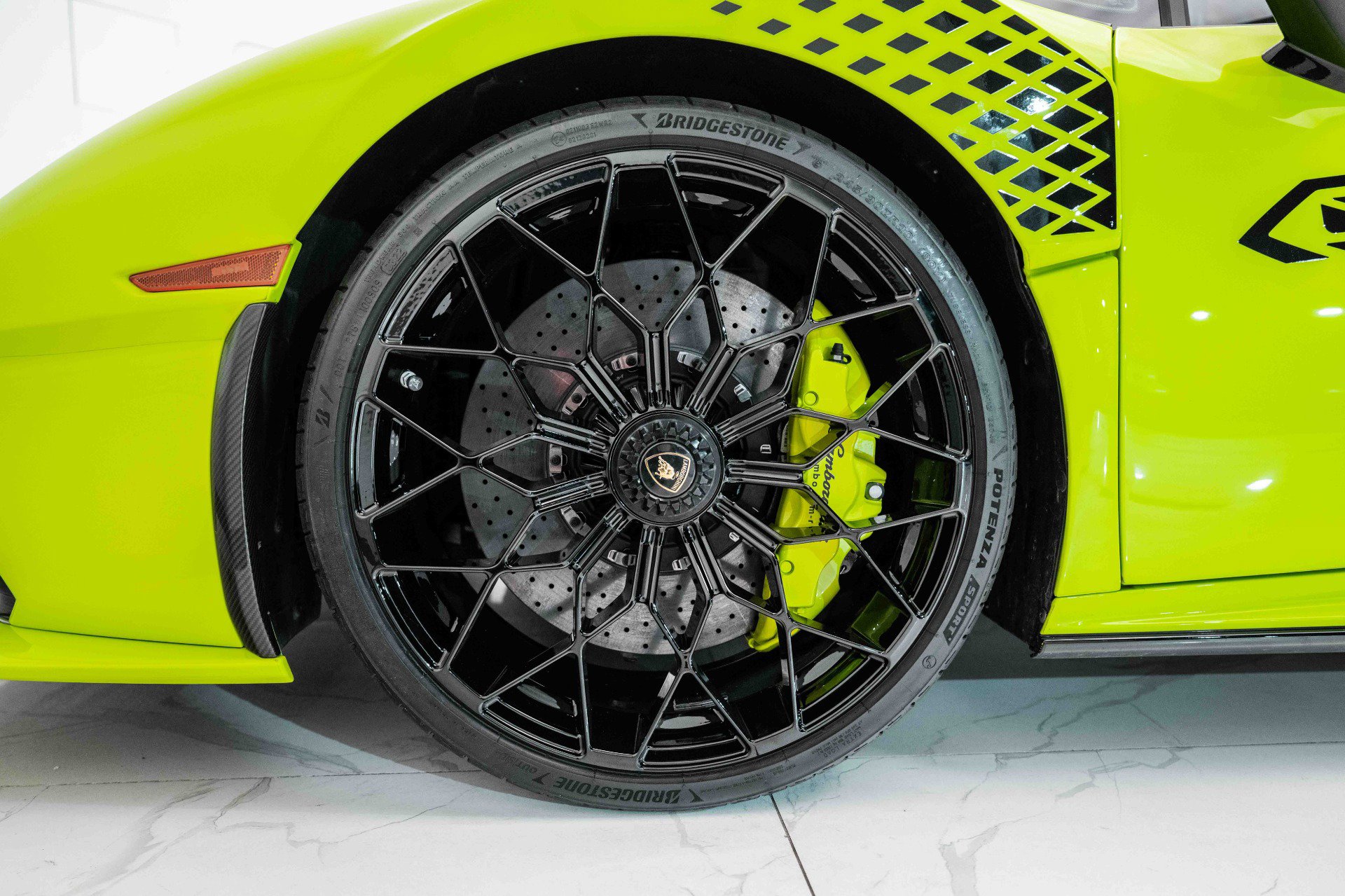 Used 2022 Lamborghini Huracan STO image 10