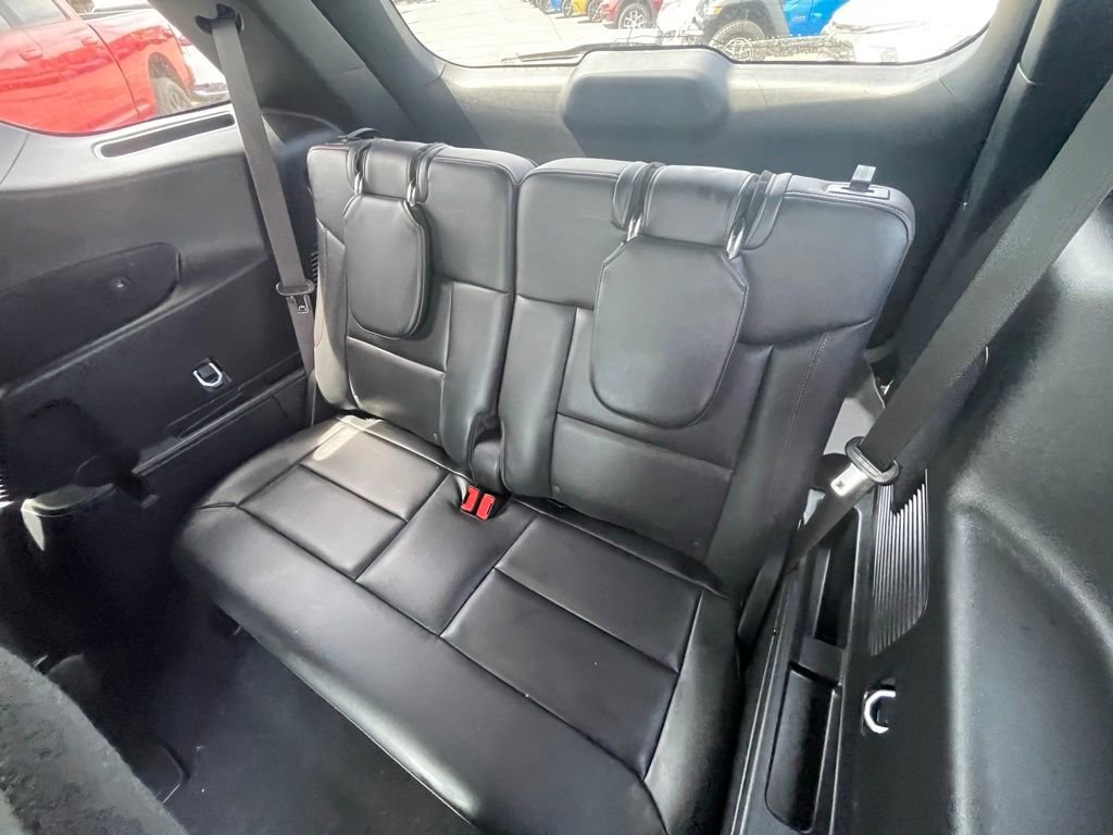 Used 2025 Ford Explorer ST AWD/4WD image 11