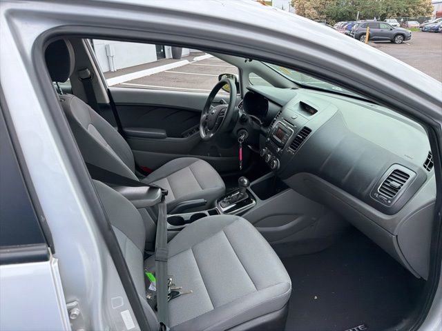 Used 2018 Kia Forte LX FWD image 9