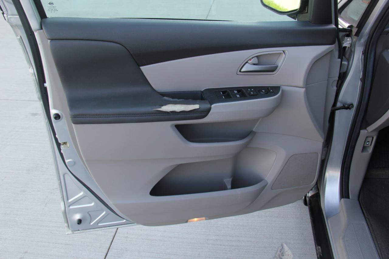 Used 2011 Honda Odyssey EX image 19