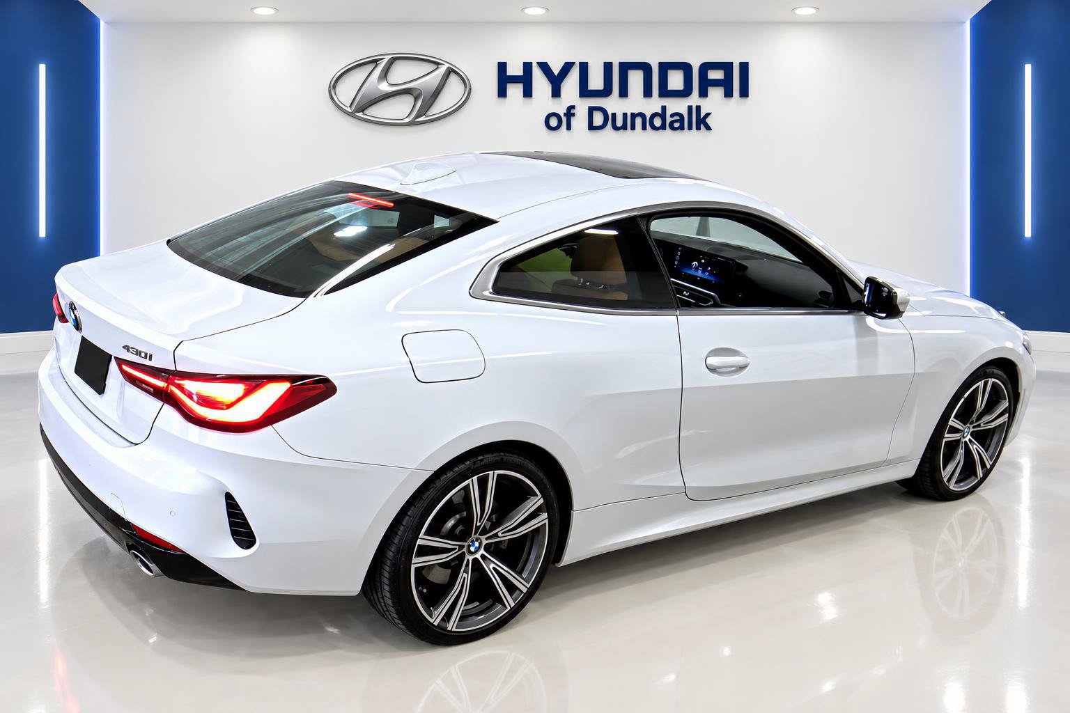 Used 2024 BMW 430i xDrive Coupe w/ Convenience Package AWD/4WD image 4