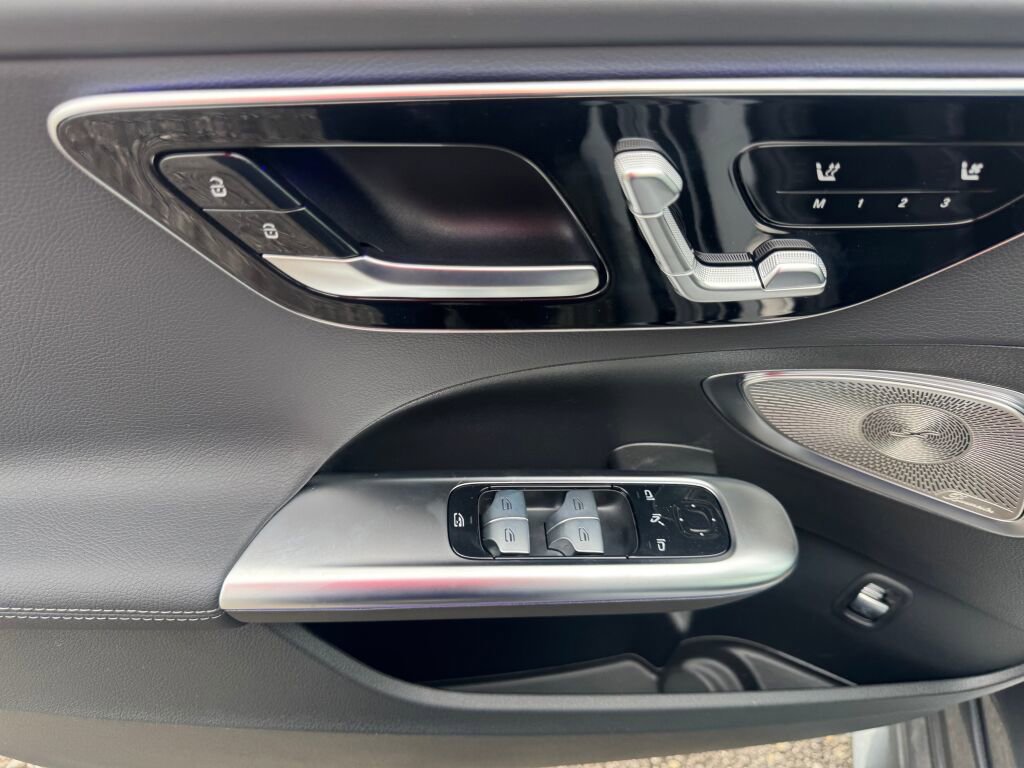 New 2026 Mercedes-Benz C 300 4MATIC Sedan image 10