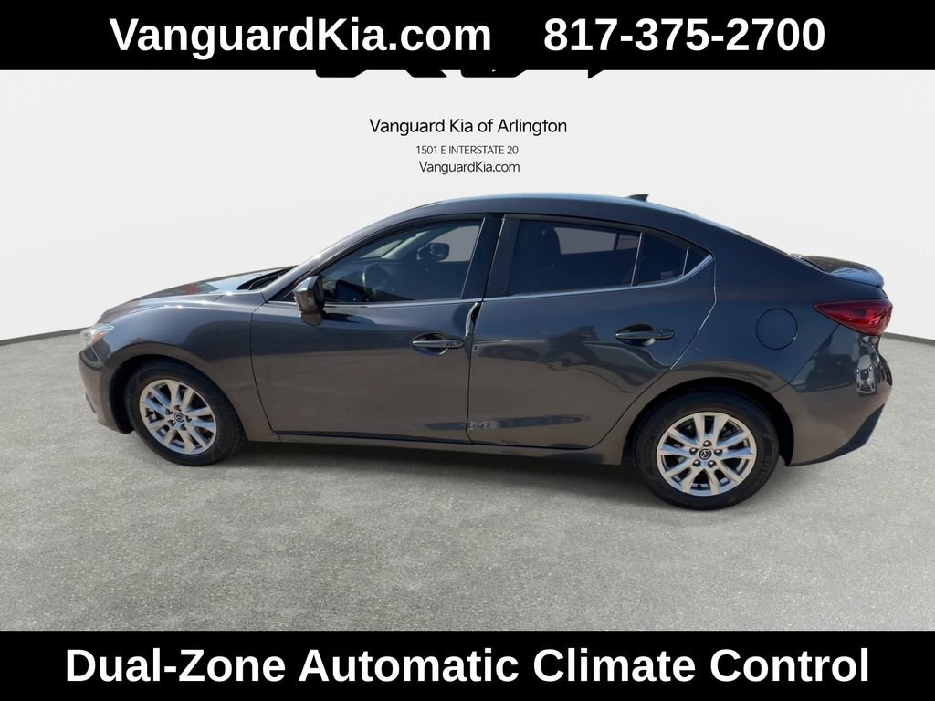 Used 2016 MAZDA MAZDA3 i Touring w/ Popular Equipment Package FWD image 5