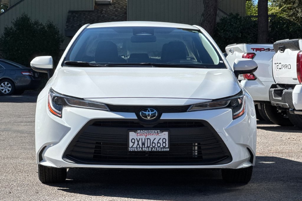 Certified 2026 Toyota Corolla LE FWD image 8