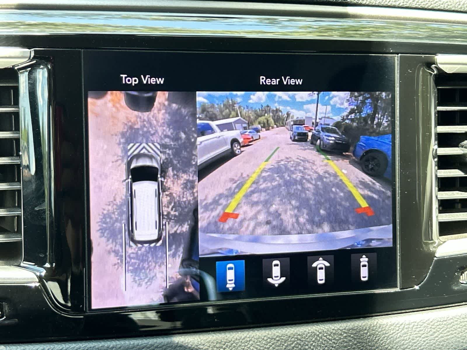Used 2020 Chrysler Pacifica Touring-L Plus FWD image 20