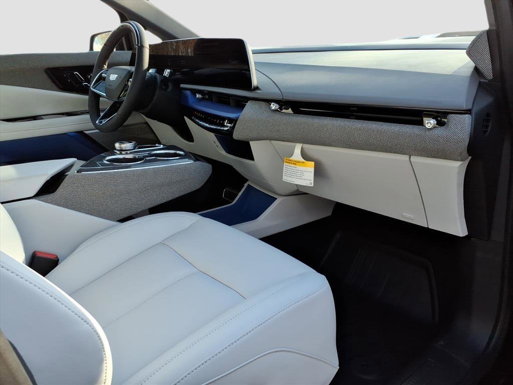 New 2026 Cadillac Optiq Sport 1 image 8