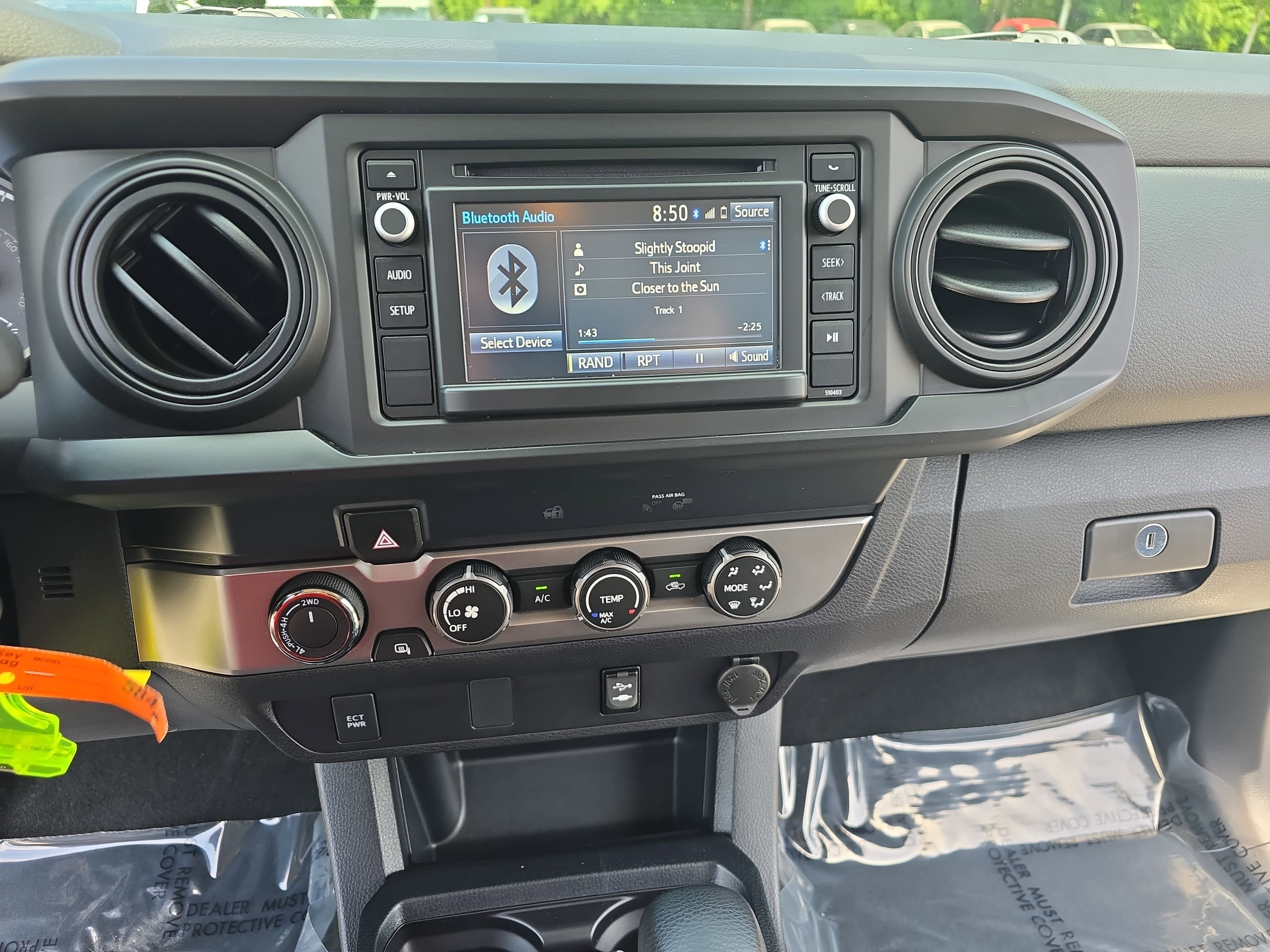 Used 2019 Toyota Tacoma SR w/ SX Package AWD/4WD image 19