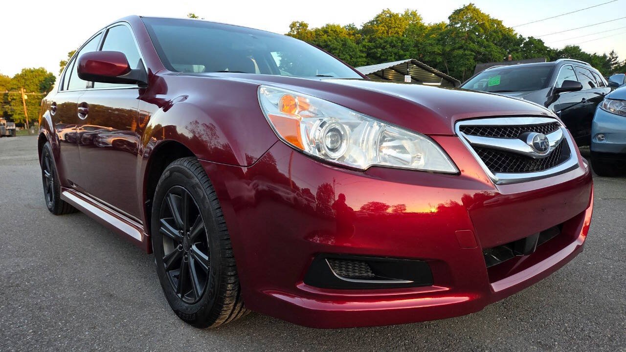 Used 2010 Subaru Legacy 2.5i Premium AWD/4WD image 21