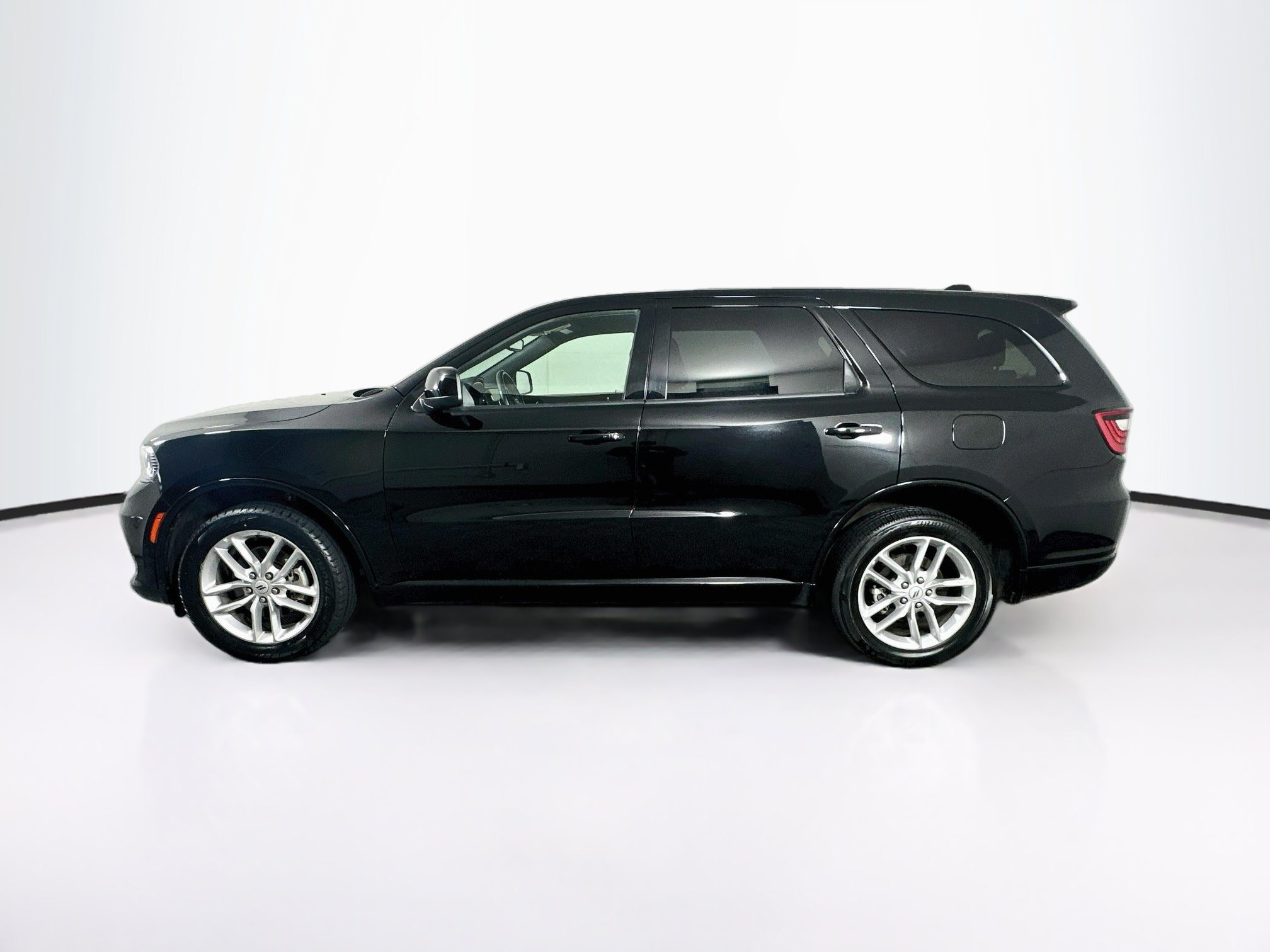 Used 2025 Dodge Durango GT AWD/4WD image 4
