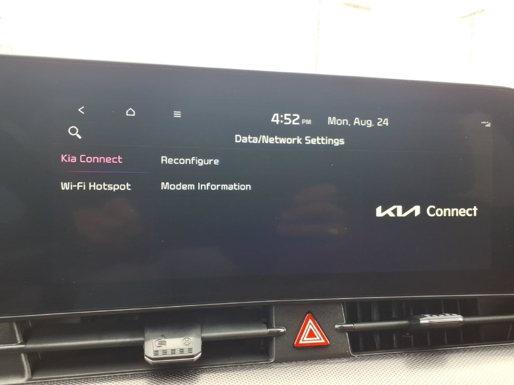Used 2024 Kia Sportage SX FWD image 28