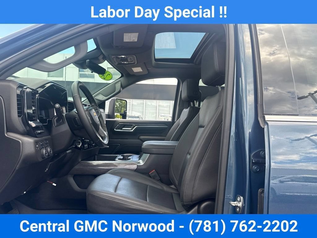 Used 2024 Chevrolet Silverado 2500 LTZ w/ LTZ Premium Package AWD/4WD image 13