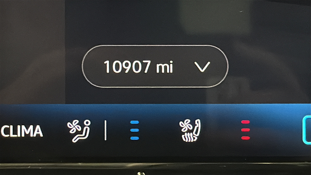 Used 2024 Volkswagen ID.4 Pro S AWD/4WD image 10