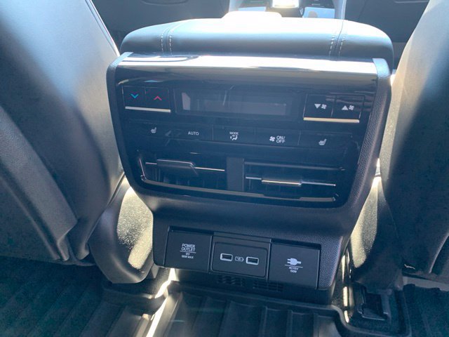Used 2024 Acura MDX w/ Advance Package AWD/4WD image 27