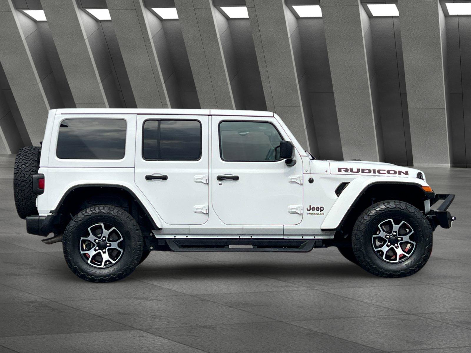 Used 2021 Jeep Wrangler Unlimited Rubicon AWD/4WD image 3