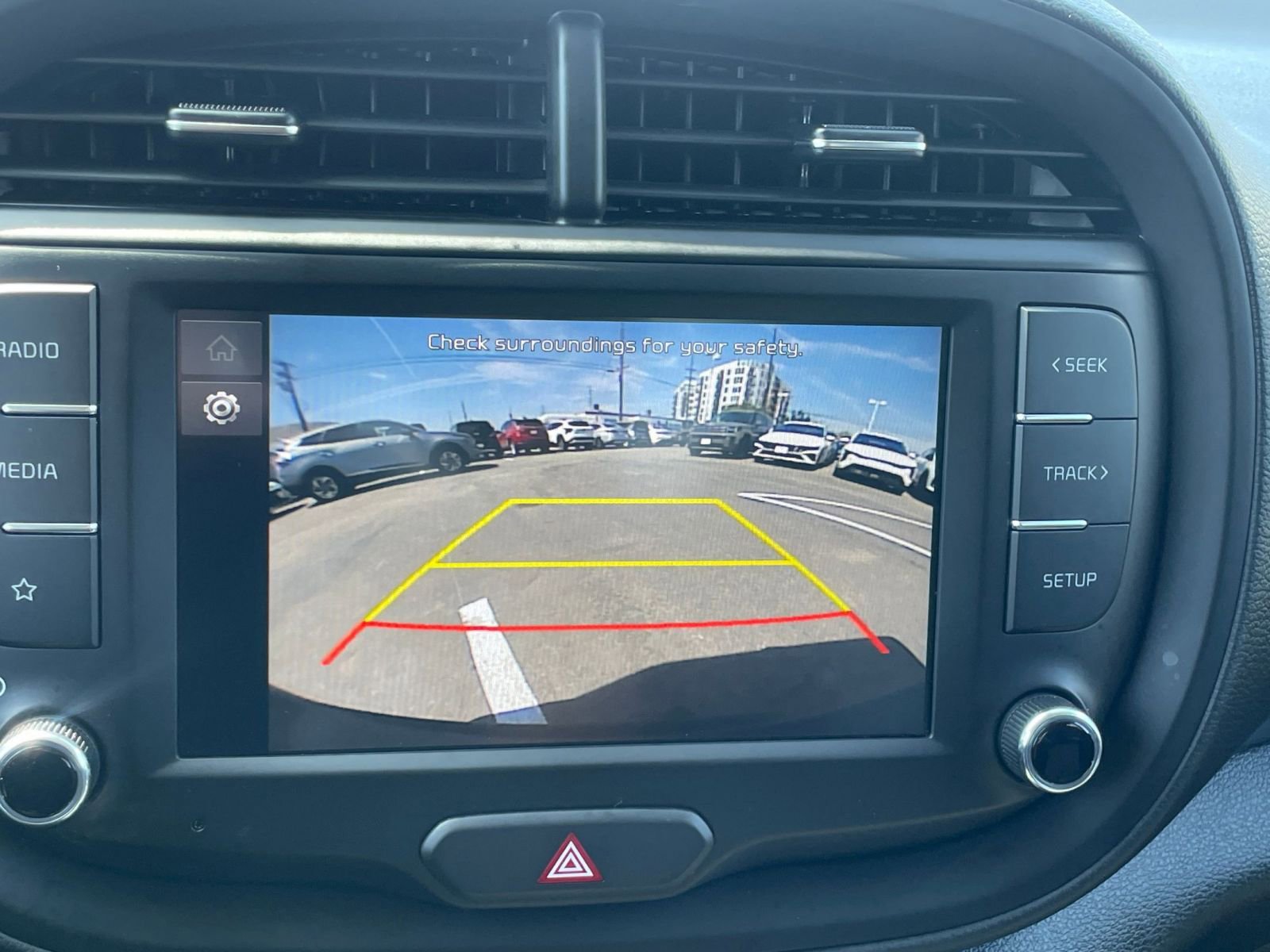 Used 2025 Kia Soul LX w/ LX Technology Package FWD image 24