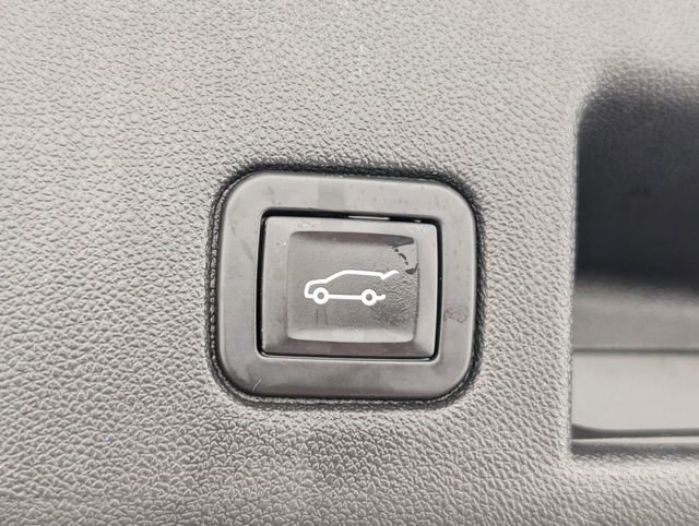 Used 2019 Chevrolet Equinox LT image 30