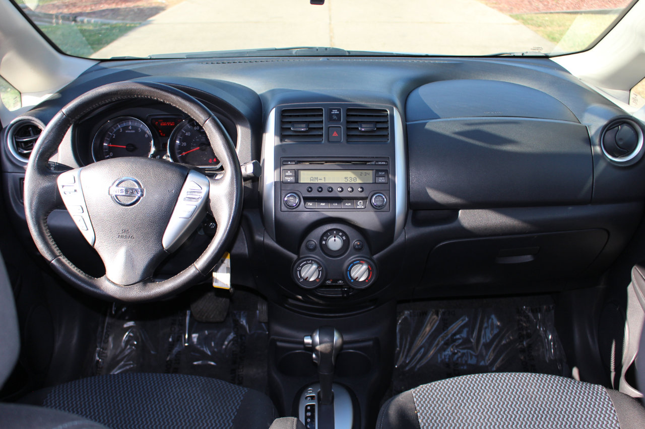 Used 2014 Nissan Versa Note SV image 24