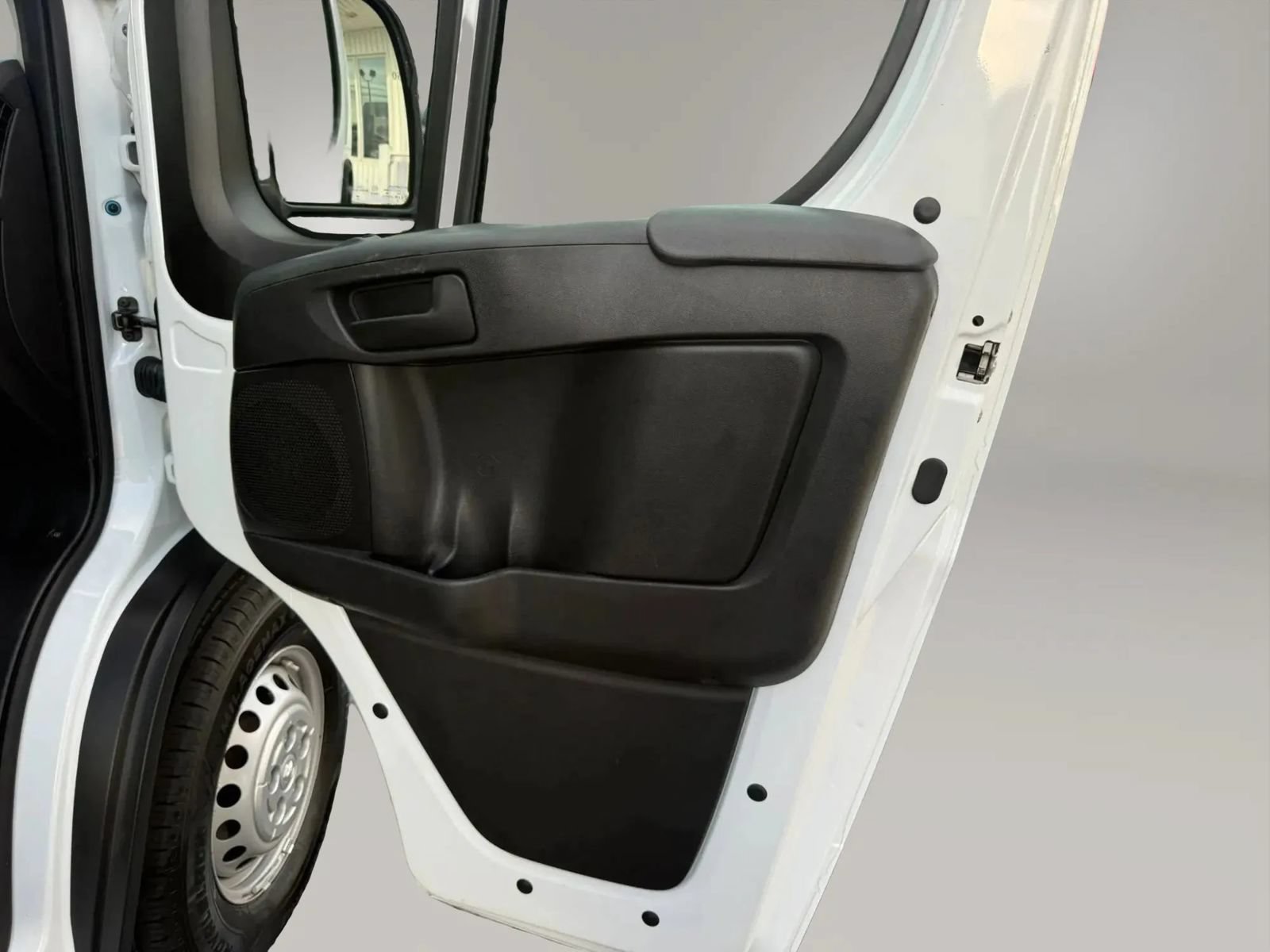 Used 2025 RAM ProMaster 2500 w/ Convenience Group FWD image 36