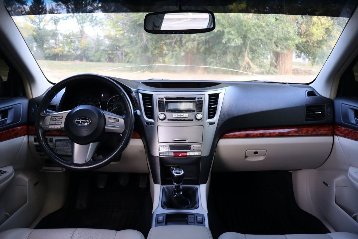 Used 2010 Subaru Legacy 2.5GT Limited image 16