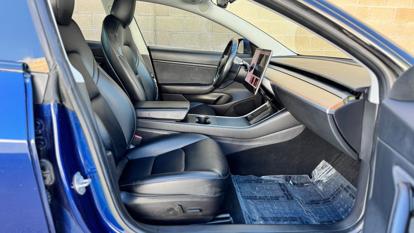 Used 2018 Tesla Model 3 Long Range AWD/4WD image 29