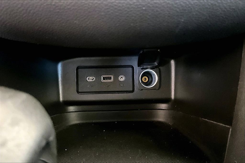 Used 2022 Chevrolet Equinox LT AWD/4WD image 12