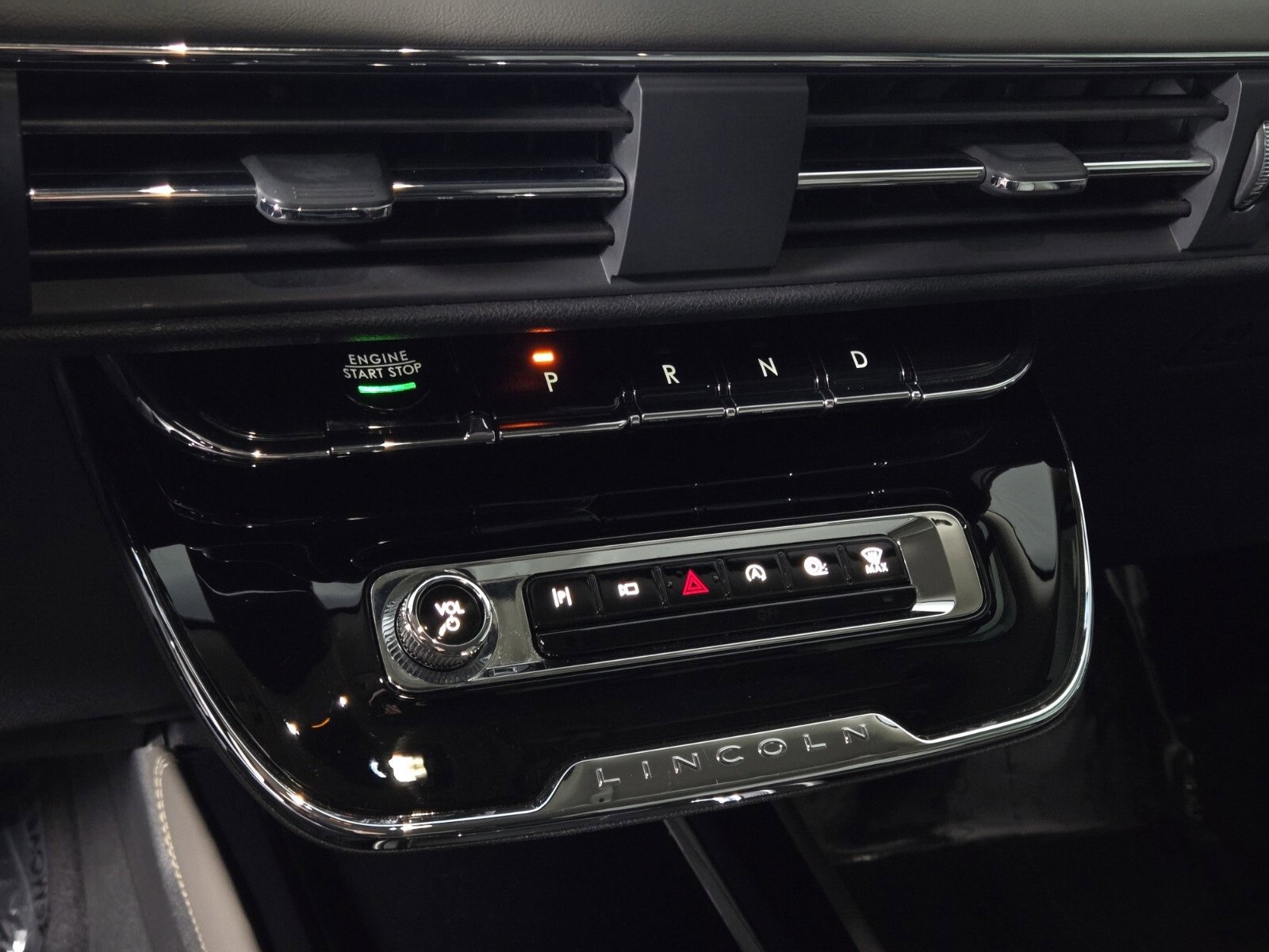 Used 2023 Lincoln Corsair Reserve image 27