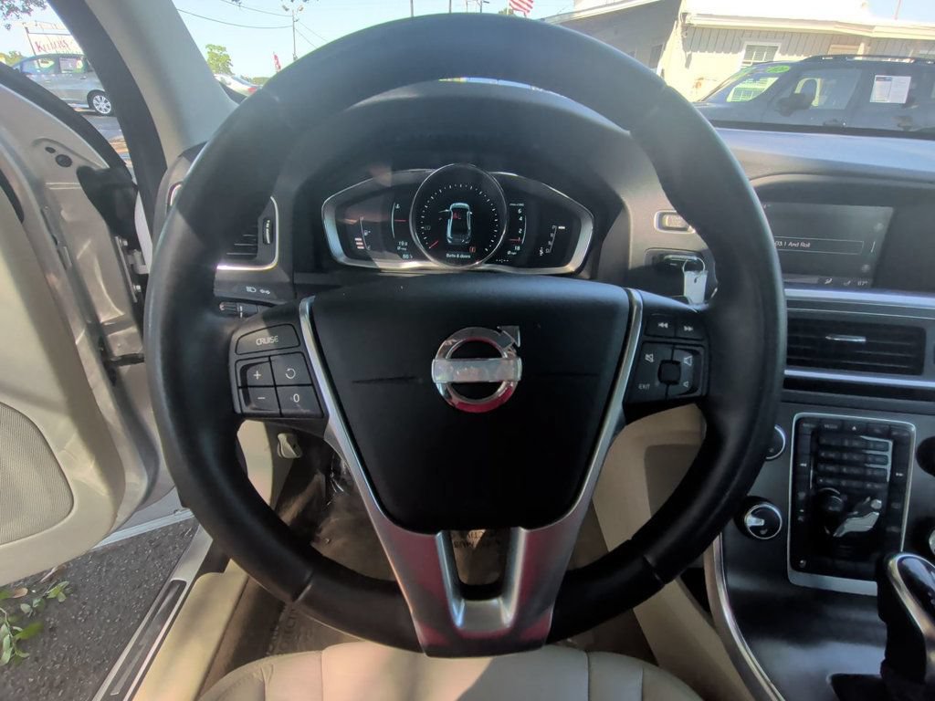 Used 2014 Volvo S60 T5 FWD image 15
