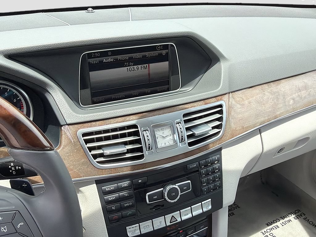 Used 2014 Mercedes-Benz E 350 4MATIC Sedan w/ Premium 1 Package image 26