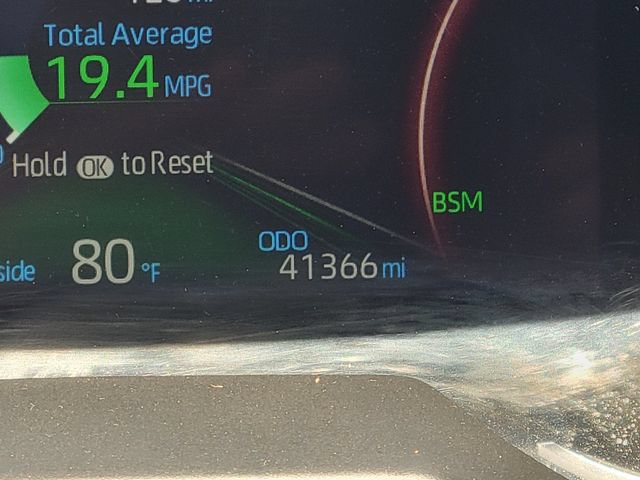 Used 2024 Toyota RAV4 XLE FWD image 10