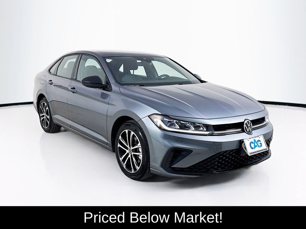Used 2025 Volkswagen Jetta Sport FWD image 1