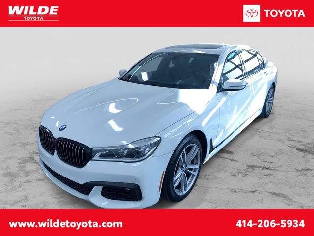 Used 2016 BMW 750i xDrive image 1