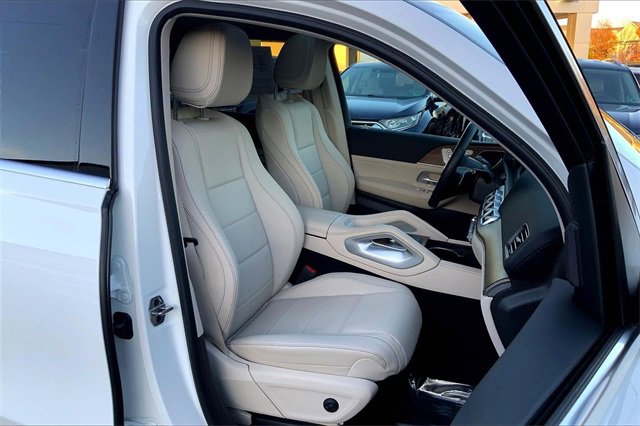 Used 2025 Mercedes-Benz GLE 350 4MATIC image 7