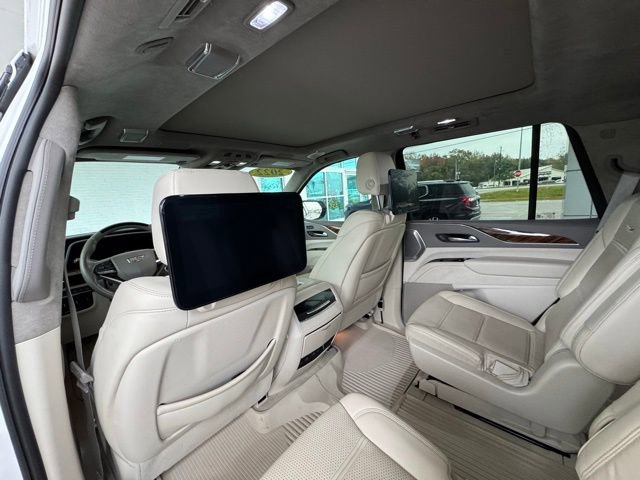 Used 2022 Cadillac Escalade Sport Platinum w/ Heavy-Duty Trailer Package image 24