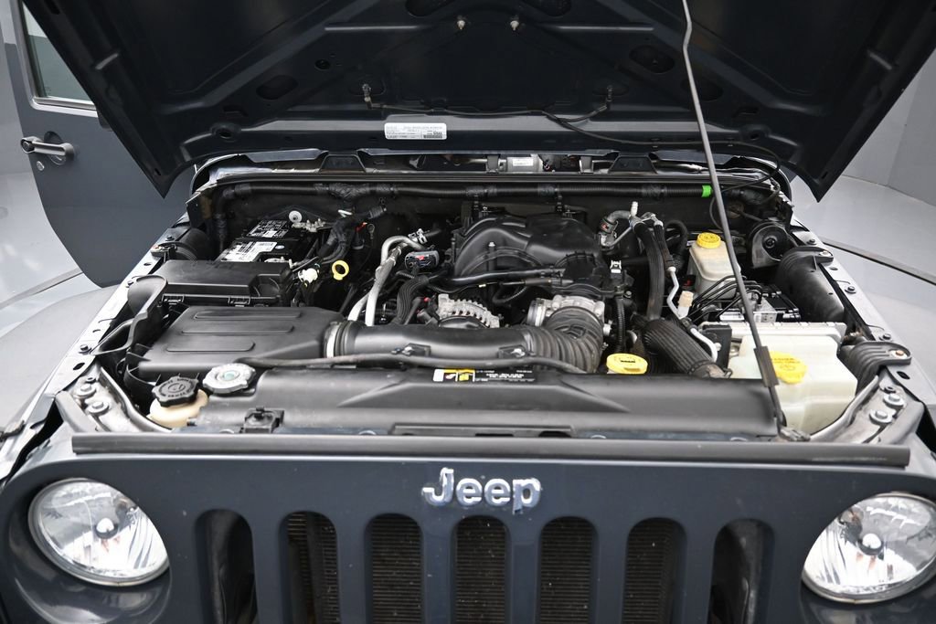 Used 2017 Jeep Wrangler Unlimited Sport w/ Connectivity Group image 30