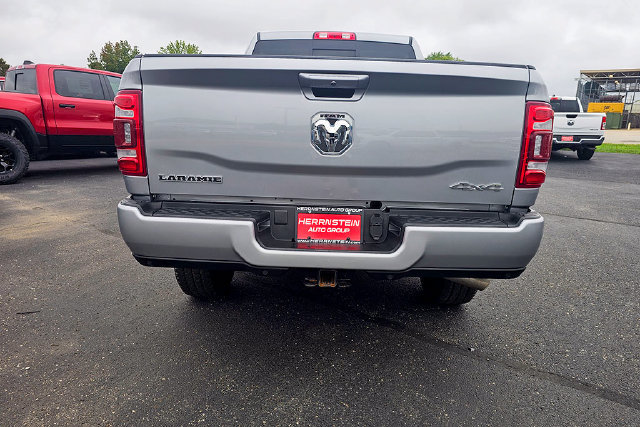 Used 2024 RAM 2500 Laramie w/ Safety Group AWD/4WD image 35