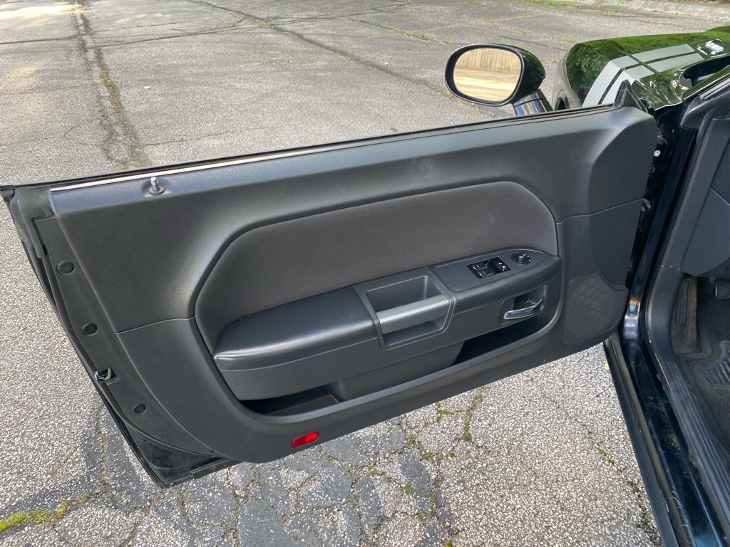 Used 2012 Dodge Challenger R/T RWD image 10