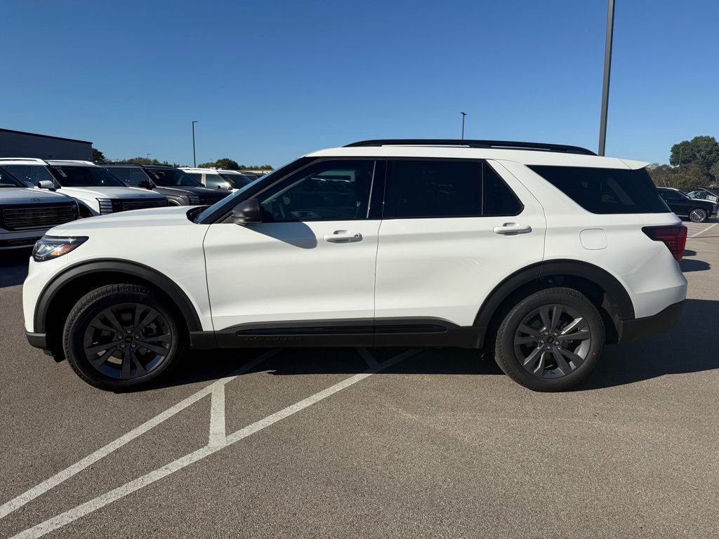 New 2026 Ford Explorer Active w/ Active Comfort Package image 5