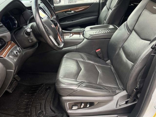 Used 2018 Cadillac Escalade ESV Premium Luxury image 22
