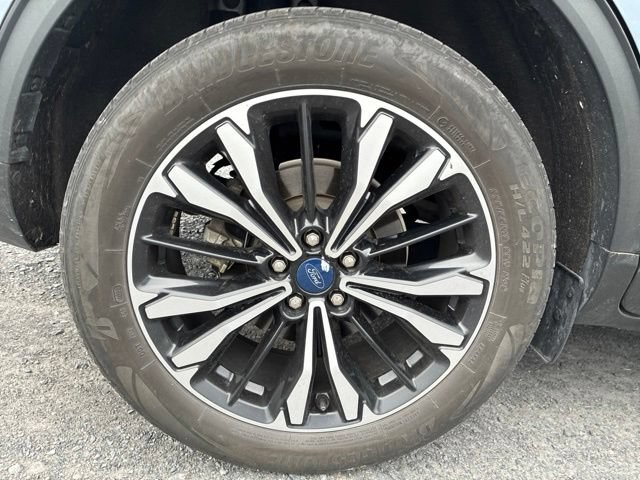Used 2022 Ford Escape SE w/ SE Sport Appearance Package FWD image 12