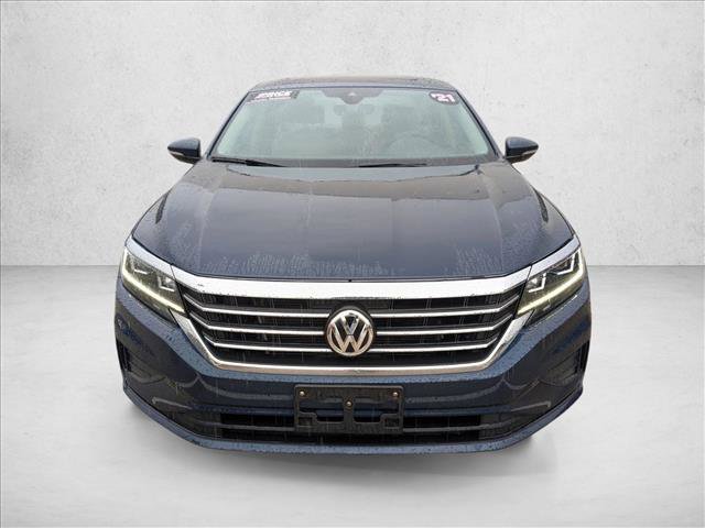 Used 2021 Volkswagen Passat 2.0T SE w/ Luggage Net & Mats Package image 2