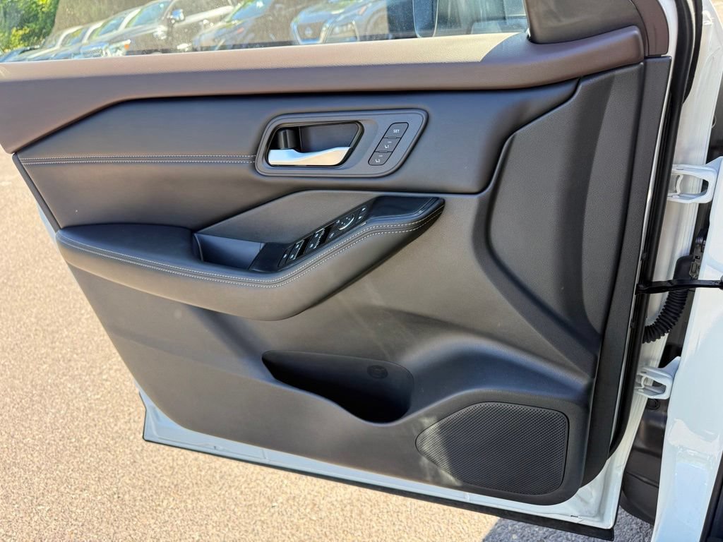 Certified 2023 Nissan Rogue SL w/ SL Premium Package AWD/4WD image 19